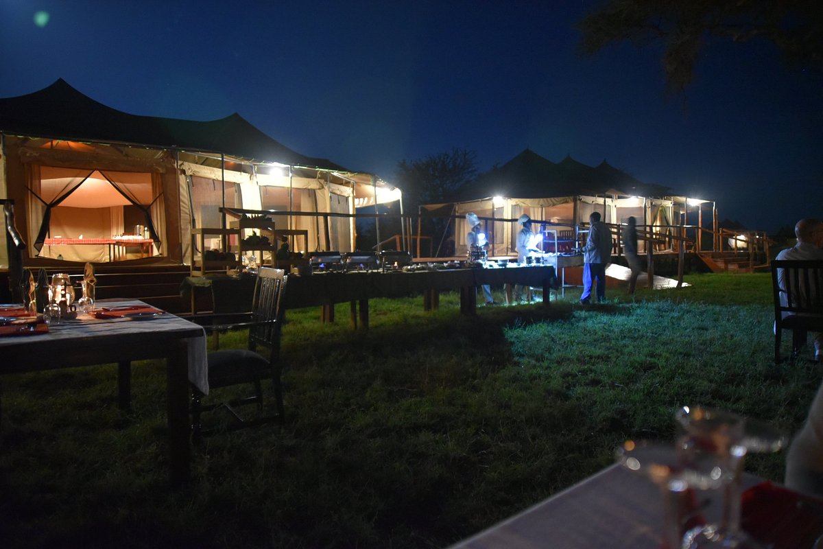 Romantic Holidays in Uganda – A romantic holiday or Honeymoon safari is an ideal safari that will allow you to enjoy a generous serving of romance, paired with an adventure safari in Uganda’s wilderness. Soaking up in romance with your loved one in some of Uganda’s stunning romantic places will make you memories for a lifetime.