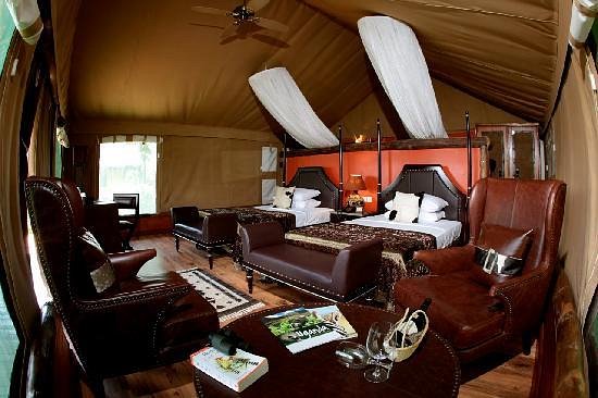 Luxury Uganda adventure safaris